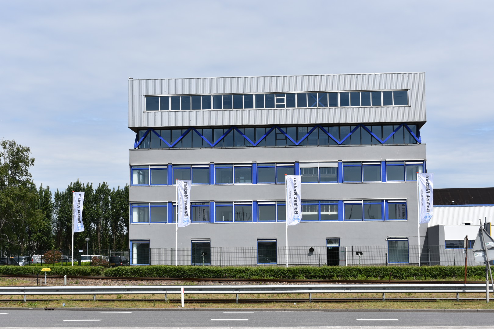 Contact Industriebouw