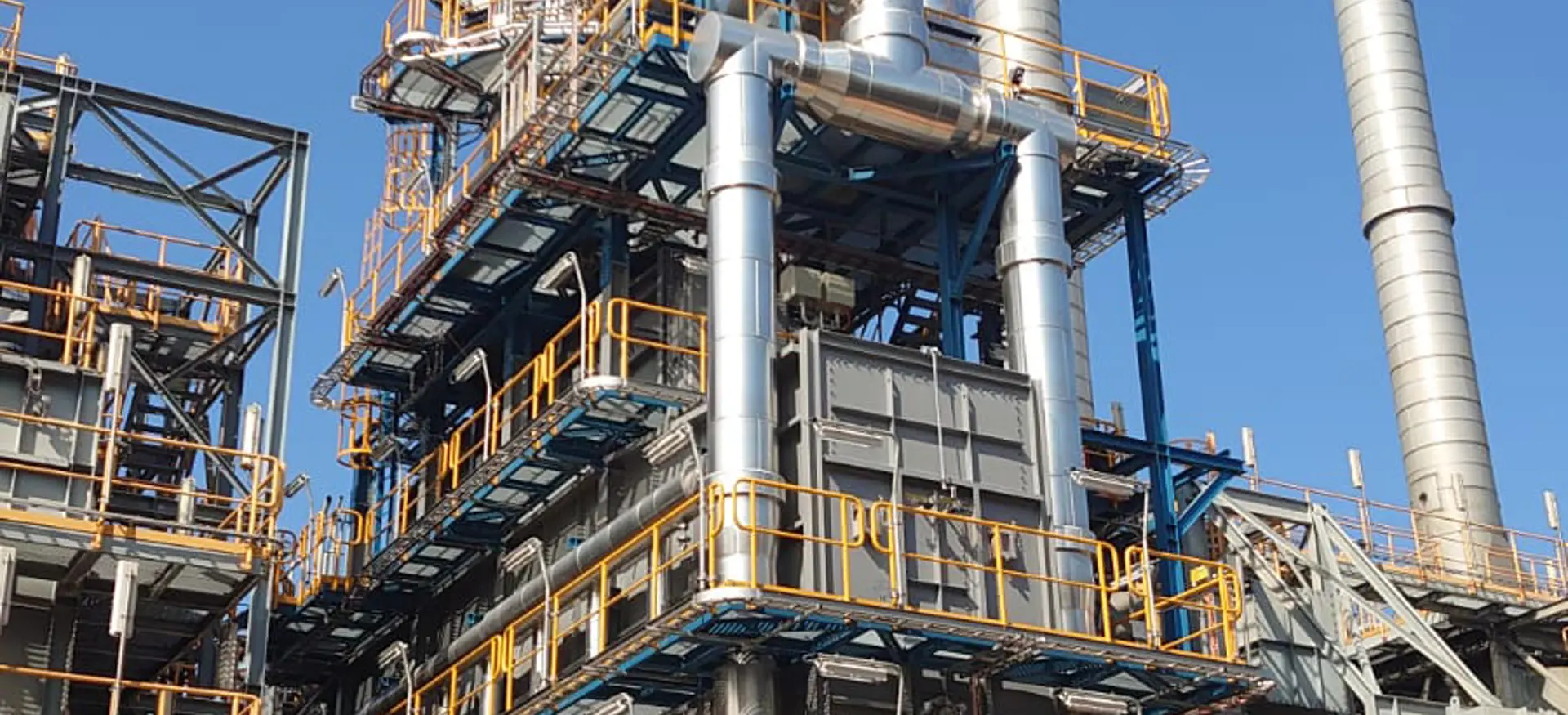Een lange foto waar de Replacement R-201 C Furnace goed te zien is